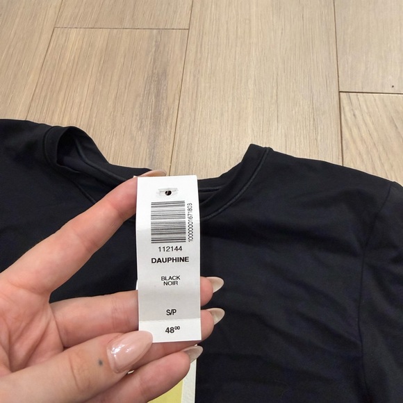 BRAND NEW TAGS ON Aritzia Wilfred Dauphine Longsleeve - Picture 2 of 5